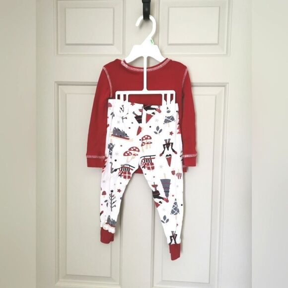 2/$15 Jingles & Joy cotton pajamas 2T - Picture 6 of 6
